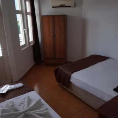 Sever Pansiyon Quarto em Acomodações Particulares Finike